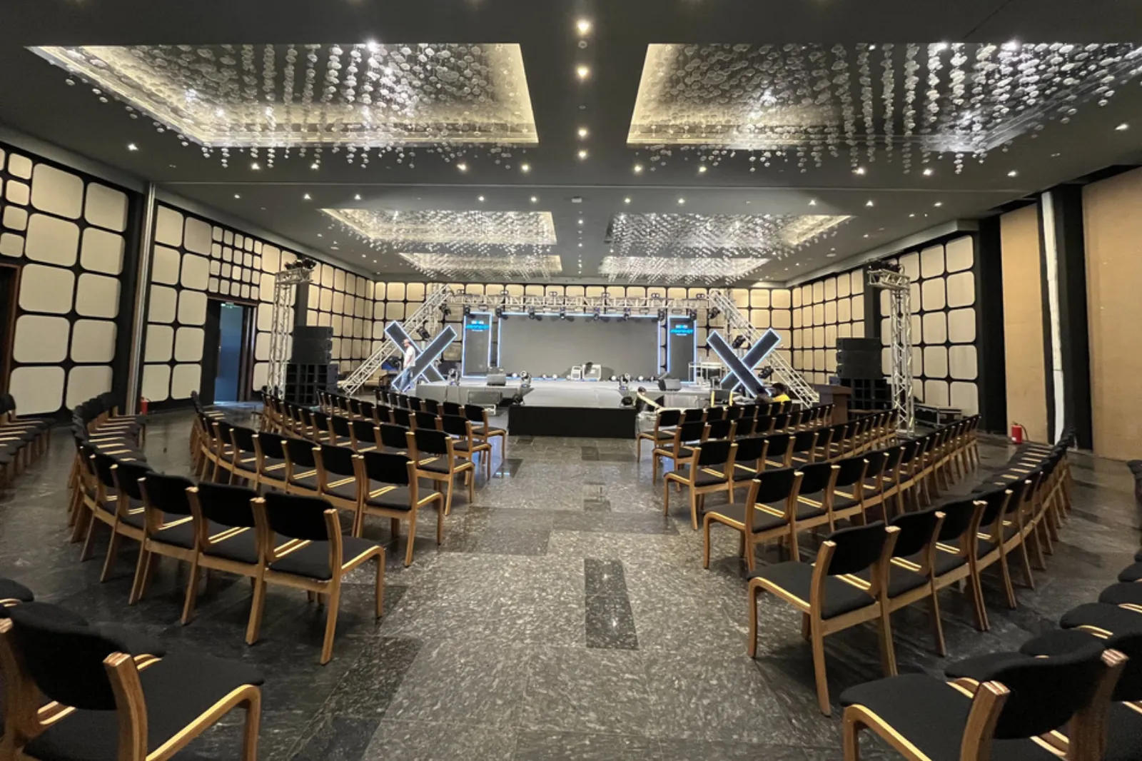 Mountain retreat with scenic views